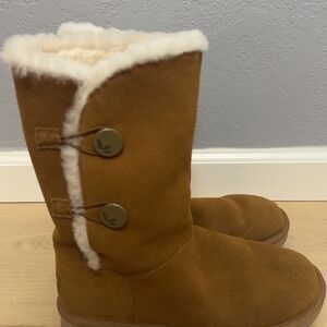 Koolaburra Tan Suede Boots with White Fur